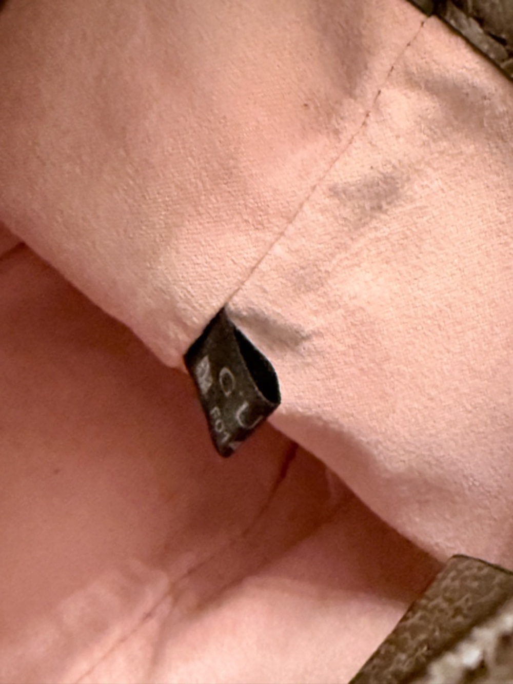 Reposhed - Gucci Ophidia GG Monogram Mini Bucket Bag - Picture 10 of 10